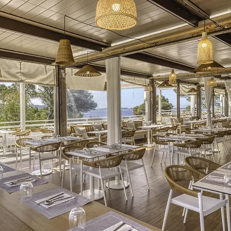 Отель Belambra Clubs Presqu'ile De Giens - Les Criques 4*