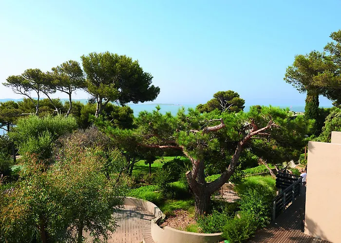 Готель Belambra Clubs Presqu'ile De Giens - Les Criques 4*